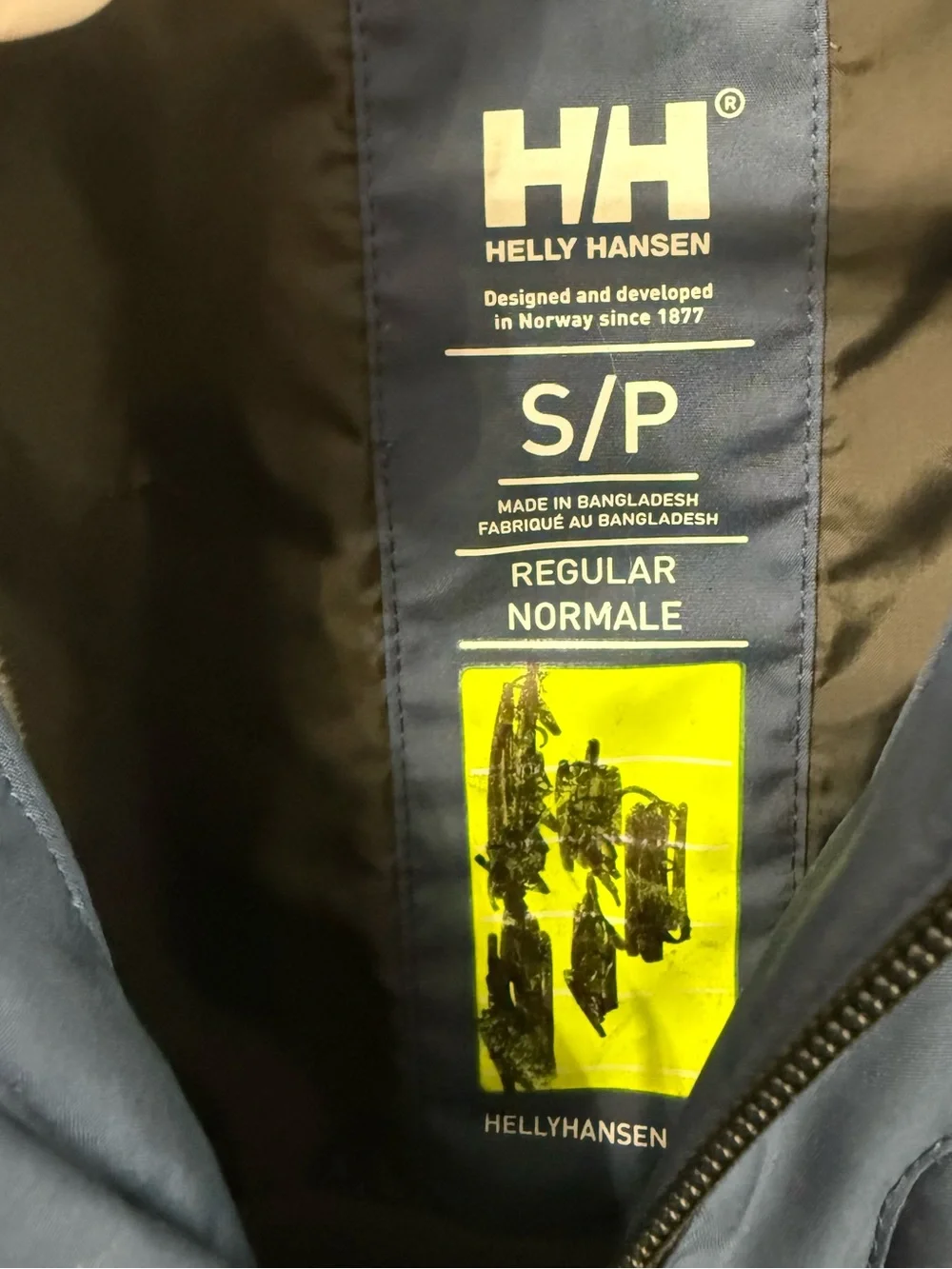 Helly Hansen Men’s Navy Waterproof Softshell Raincoat